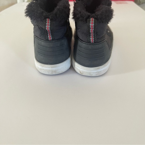 Cat & Jack black and white boots size 10 toddler - Picture 6 of 9